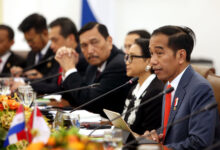 Koalisi Masyarakat Anti Ketidakadilan mendatangi Bareskrim Polri pada Kamis (25/2) untuk melaporkan dugaan