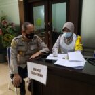 Jaga Imunitas Tubuh, Personil Bidhumas Polda Banten Laksanakan Vaksinasi