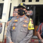 Seorang Imam Musholah di tusuk sama tetangga, Pasti hukum berat.