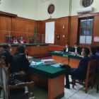 PERADILAN SESAT DI GELAR OLEH PENGADILAN NEGERI SURABAYA, LQ INDONESIA AKAN MELAPOR KE KOMISI YUDISIAL.