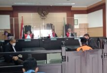 Panji Gunawan gengster motor yang menewaskan Gengster motor lawan minta di bebaskan dari tuntutan jaksa.