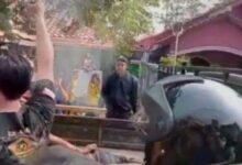 Mencekam maling Motor di hakimi masyarakat”, polisi lepas tembakan.