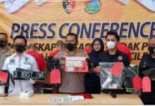 Dua maling mobil di DOR Buser, tempat.