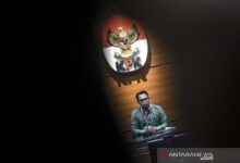 Harun Masiku, sekarang lagi di ujung tanduk. sebentar lagi akan di gelandang ke rumah KPK
