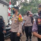 Warga yang tidak mampu dapat bantuan dari POLRI, dalam rangka program bedah rumah