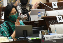 Sri Mulyani Menteri Keuangan bersama Anggota DPR-RI akan mengupayakan harus ada peningkatan Pendapatan Asli
