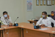 Sekitar 70 sampai 80% mauk kritikal pada Kementerian Perindustrian menyampaikan, sektor kritikal berperan penting