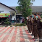 Uang Bansos di duga di sunat oleh oknum pendaping. Seorang warga Kabupaten Karawang, Jawa Barat