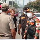 Heboh Aksi Ormas LMP di Penjaringan, Jakarta Utara bentang bendera merah putih 21 meter di bekingi oknum mengaku pengacara.