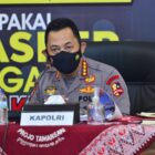 Panglima TNI Marsekal Hadi Tjahjanto bersama Kapolri Jenderal Listyo Sigit Prabowo memimpin rapat