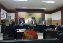 Warga negara Malaysia memalsukan identitas membuat KTP Indonesia di jerat pasal 263 kuhp