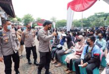 Tinjau Serbuan Vaksinasi Polres Serang Kota Bersama PT. Wilmar, Wakapolda Banten Pastikan Prokes
