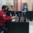 Satpol PP Kota Tangerang seret pedagang kaki lima yang membandel ke pengadilan.