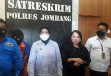 Tukang Parkir di Jombang Perkosa Dua Putrinya Sendiri dari sekolah dasar.