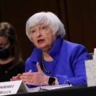 Janet Yallen menginggatkan pajak luar Negeri sedikit lebih tinggi, Naik 16,5 persen