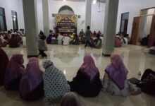 Warga perum Rajeg City memperingati maulid Nabi 1496 tahun.