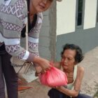 Sekitar 200 sembako yang di bagikan oleh Ormas Pendekar Banten, Untuk masyarakat Sukamulya