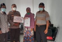 86 KPM Desa Koper – Kresek Terima Bantuan BLT -DD Tahap ke 9