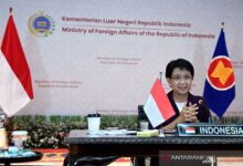 Menteri Luar Negeri Retno Marsudi, sepakat memberikan bantuan sebesar Rp 15,7 milyar pada Myanmar