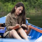 Dinda Kirana menc0ba hidup dengan masyarakat dayak dan menyusuaikan berkehidupan