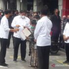 Pihaknya Pemperintah melalui Presiden RI Joko Widodo meresmikan program bantuan tunai untuk pedagang kaki lima
