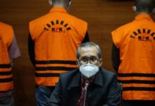 Bupati Dodi Reza Alek Nurdin (DRA) belum lama ini di tangkap oleh Komisi Pemberantasan Korupsi