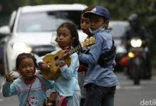 Setiap Perepatan jalan Cielewih Sepanjang dan Jalan Soekarno loto, banyak sekali para pengamen