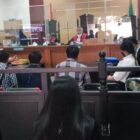 Gelapkan 16 mobil berkedok untuk oprasional wartawan.