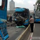 Kecelakaan di Jalan MT. Haryono dekat Halte Cawang Ciliwung berjulah 17 orang itu sebagian di anjurkan