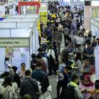 Tahun 2021 ini tercatat pengangguran di Propinsi DKI Jakarta sekitar 125.000 ribu tenaga kerja