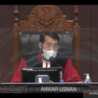 Makamah Konstitusi menilai bahwa Undang-undang cipta kerja melanggar undang-undang dasar 1945