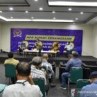 Kriteria itu yang kita harapkan ada pada diri para kontestan politik nanti