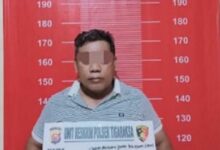 Menipu 150 juta Seorang guru PNS di cokok polisi.