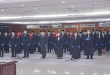 SEKRETARIS MAHKAMAH AGUNG MENGAMBIL SUMPAH DAN MELANTIK 72 ORANG PEJABAT FUNGSIONAL