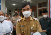 Gibran meminta pada pengurus Gereja pada -2 H dan +3 H agar mematuhui prokes