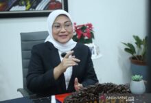 Masih jutaan pegawai yang bekerja di Pemerintah dan swasta di bawah Rp 1.juta