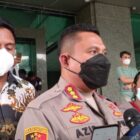 Meledaknya Gedung Cyber di akibatkan longgar kabel dan terjadi gesekan antara kabel dan cipanel