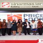 Bupati Tangerang menerima penawaran oleh CEO Asset Management Sinar Mas Land Teky Mailoa