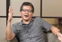 Aktivis dan polisitisi akan terus melakukan dukumen baru, untuk melanjutkan pamakzulan.