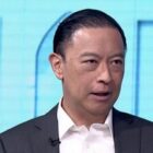 Thomas, untuk berdebat di arena di TV jangan banyak menyeleneh, jutaan orang nonton.