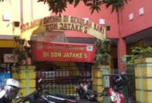 SDN JATAKE 5 BANGUN KANTIN PUNGUT BIAYA ANAK YATIM