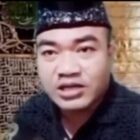 Orang pakai peci hitam dan baju hitam ini para KH dan Ust minta tangkap.