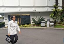 Sri Mulyani Menteri Keuangan RI tidak menjelaskan ia mengudurkan diri Kabinet Jokowi.