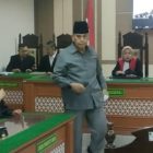 Jaksa juga akan membacakan kasus penlecehan seksual yang di bawah umur akan di tuntut 15 tahun penjarah.
