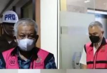 Tak tanggung-tanggung korupsinya, rekan-rekan cukong dari China bemalam di ruang tahanan.