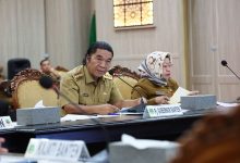 Jelang Idul Fitri 1445 H, Pj Gubernur Al Muktabar: Pemprov Banten Antisipasi Fluktuasi Harga Bahan Pokok.