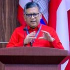 Megawati Sukarno Putri ketua Umum PDIP belum membuka jalur angket.