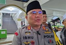 PROGRAM JUM,AT CURHAT JADI PENYAMBUNG SILAHTURAHMI MESRA ANTARA APH DAN MASYARAT YANG SERAT SERGIRITAS POSITIF.