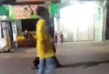 Diduga pemuda tanggung ini saat 3 hari mau menjelang Idul Fitri 1445 H / 2024 ini sangat terganggu para pengendara bermotor.