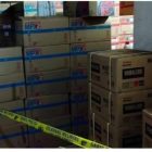 POLDA BANTEN GREBEK 2 LOKASI KEMASAN OLI PALSU MEREK TERKENAL DI KABUPATEN TANGERANG.